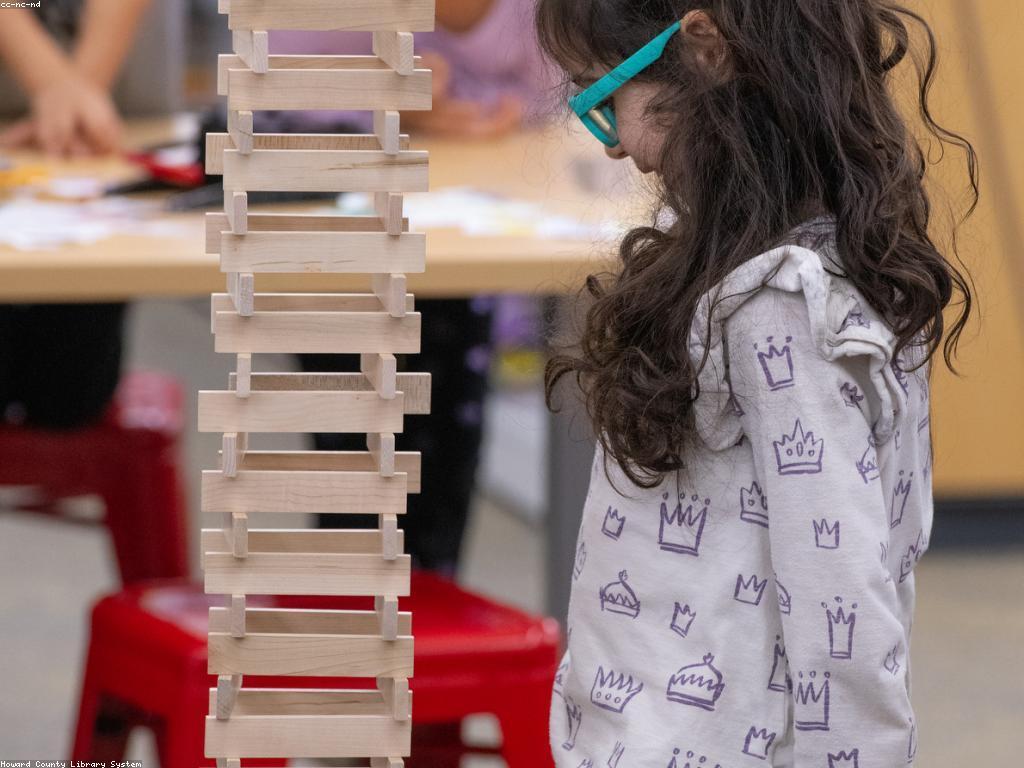 យុទ្ធសាស្ដ្រការលេងក្នុងការបង្កើតភាពច្នៃប្រឌិត